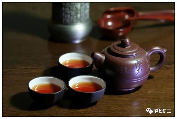 点击查看源网页
