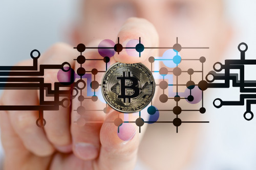1593026545967410.jpg bitcoin-2643159_1280.jpg